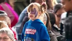 ThomasSweatshirtinTreehouseBigDayOut2