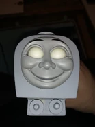 NevilleSecondUnfinishedModel2.jpg (49 KB) The model with a screen used face