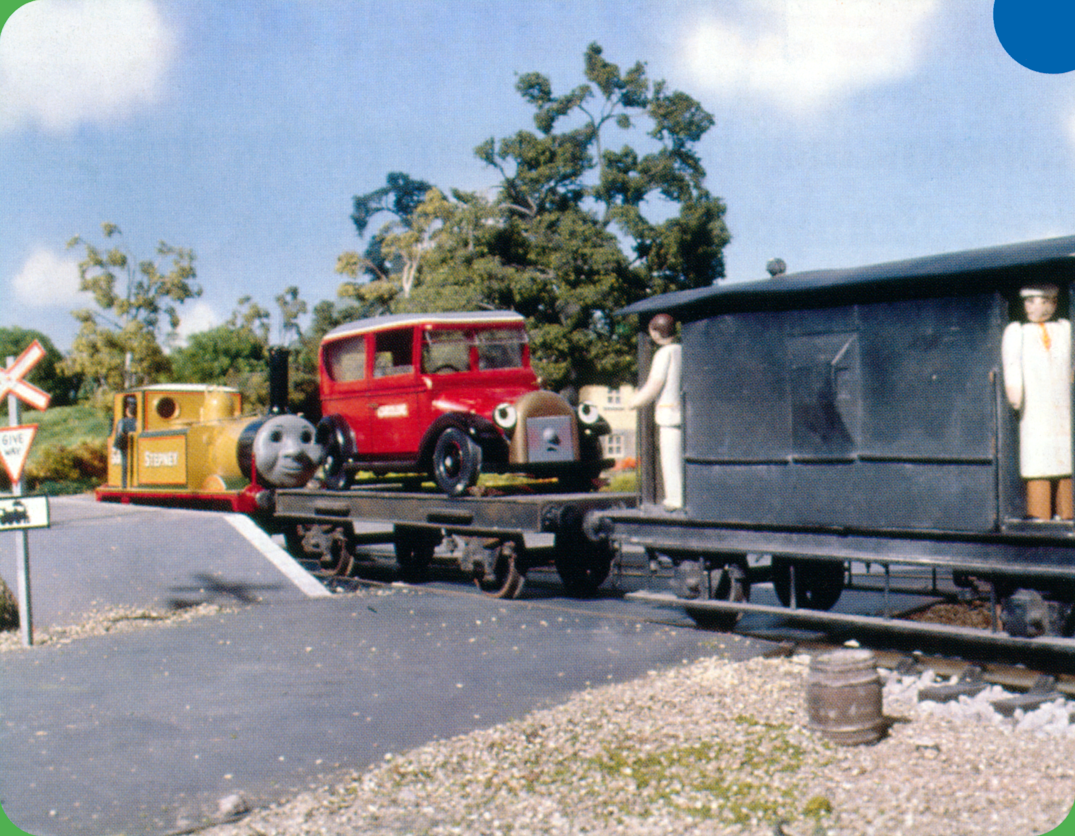 thomas and friends train stops play