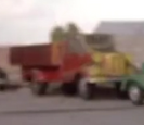 (a yellow-red lorry)