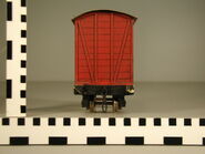 Eighth series ruler reference of a red van (large scale)