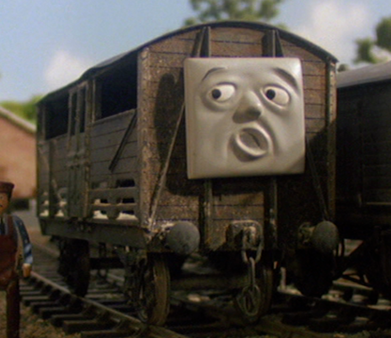 thomas the tank engine trucks