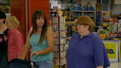 ThomasWoodenRailwayShelfinKath&Kim