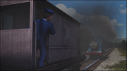 שומר הרכבת של ג'יימס בסרט הקצר "ההרפתקה מתחילה"
