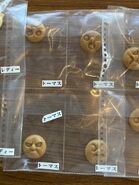 Replica faces of Thomas