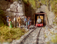 Skarloey pushes Duncan's train