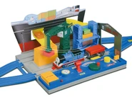 PlarailLoadAndUnloadCrankyAtTheBigHarbour.jpg (85 KB) Plarail Load and Unload! Cranky in the Big Harbour