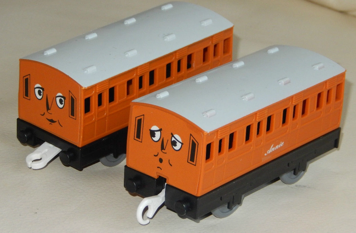 Annie and Clarabel | Thomas Motorized 