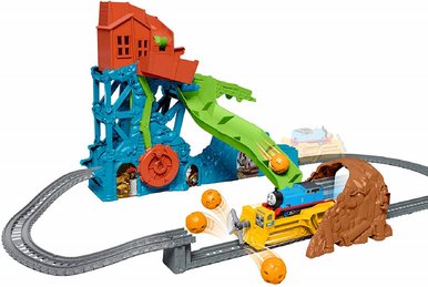 Daring derail set deals