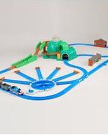 thomas the tank engine mountain set