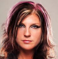 Leva Bates 4