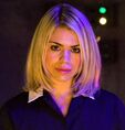 Lori Jones (Billie Piper)