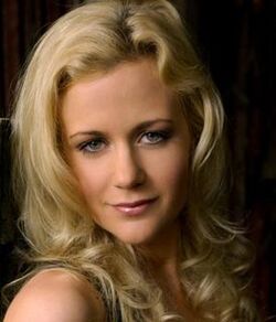 Rachael Carpani 2