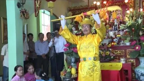 1._HẦU_ĐỒNG_HUẾ_-NHẤT_SƠN_ĐIỆN_TẠI_TPHCM_-_HẦU_NGÀI_ĐỆ_NHỊ_THƯỢNG_THIÊN_CHỨNG_ĐÀN