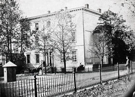 White-house-along-12th-street.jpg