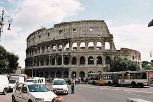 1024px-Colosseum exterior