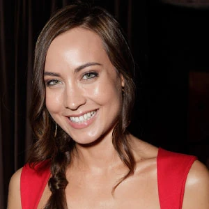 Courtney Ford | TV Database Wiki | Fandom