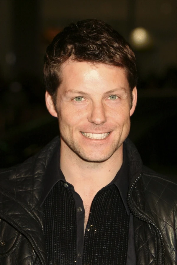Jamie Bamber | TV Database Wiki | Fandom