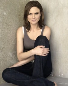 Emily Deschanel
