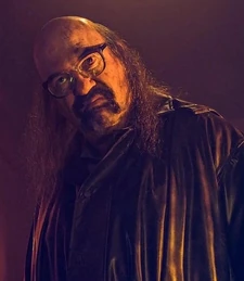 American Horror Story 9x01 011