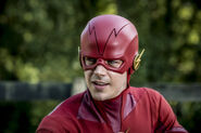 Flash 5x03 003