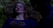 Supergirl 4x21 005