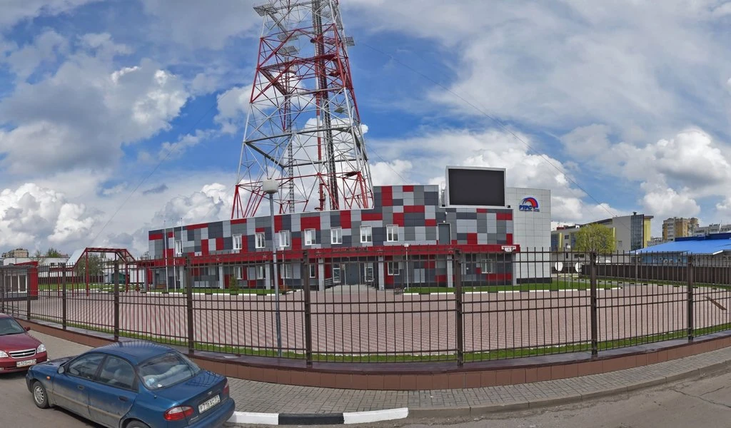 парковка у останкинского телецентра.