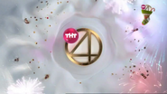 Скриншот новогодней рекламной заставки ТНТ4 с 20 декабря 2021 по 13 января 2022 года — третий вариант