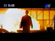 Расположение логотипа с логотипом MTV (2000)
