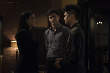 TMI303promo Malec & Maryse 12.jpg