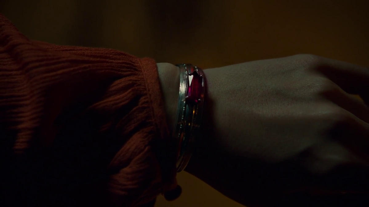 The Lightwood Necklace, Wiki