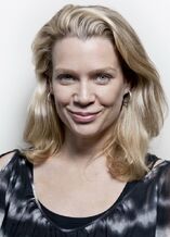 Laurie Holden 180011