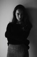 Alycia-Debnam-Carey-01