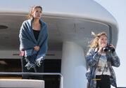 Fear-the-walking-dead-episode-201-ofelia-mason-alicia-carey-935