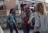 The-walking-dead-episode-907-michonne-gurira-935