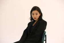 Jihyo Allure Making 190710 1