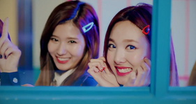 Twice Signal MV 19