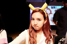 170607 Naver Starcast Nayeon Signal fansign 3