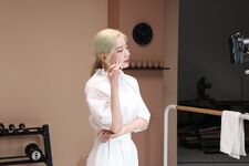 Dahyun Estee Lauder Shooting 190724 2