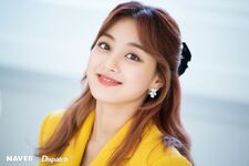 Jihyo Dispatch 201027 1