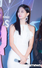 2018 MGA Carpet Tzuyu 18