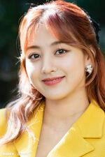 Jihyo Dispatch 201027 3