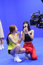 NayeonMomo Fancy BTS 190517 6