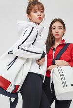 "Beanpole Sport" Jeongyeon & Nayeon