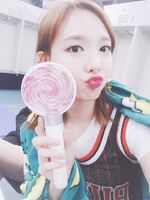 Candy Bong Nayeon