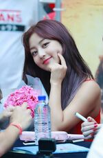 Dance The Night Away Hanam Fansign Jihyo 2