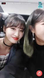 VLive 181125 JeongMo 11