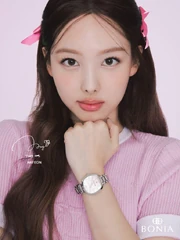 Nayeon x Bonia