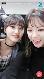 VLive 181125 JeongMo 12