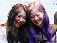 Yes Or Yes Yeouido Fansign DubChaeng 12